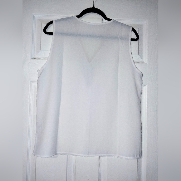 Camisa Sleeveless Embroidered Embellished Blouse Suze Large NWT - Picture 2 of 6